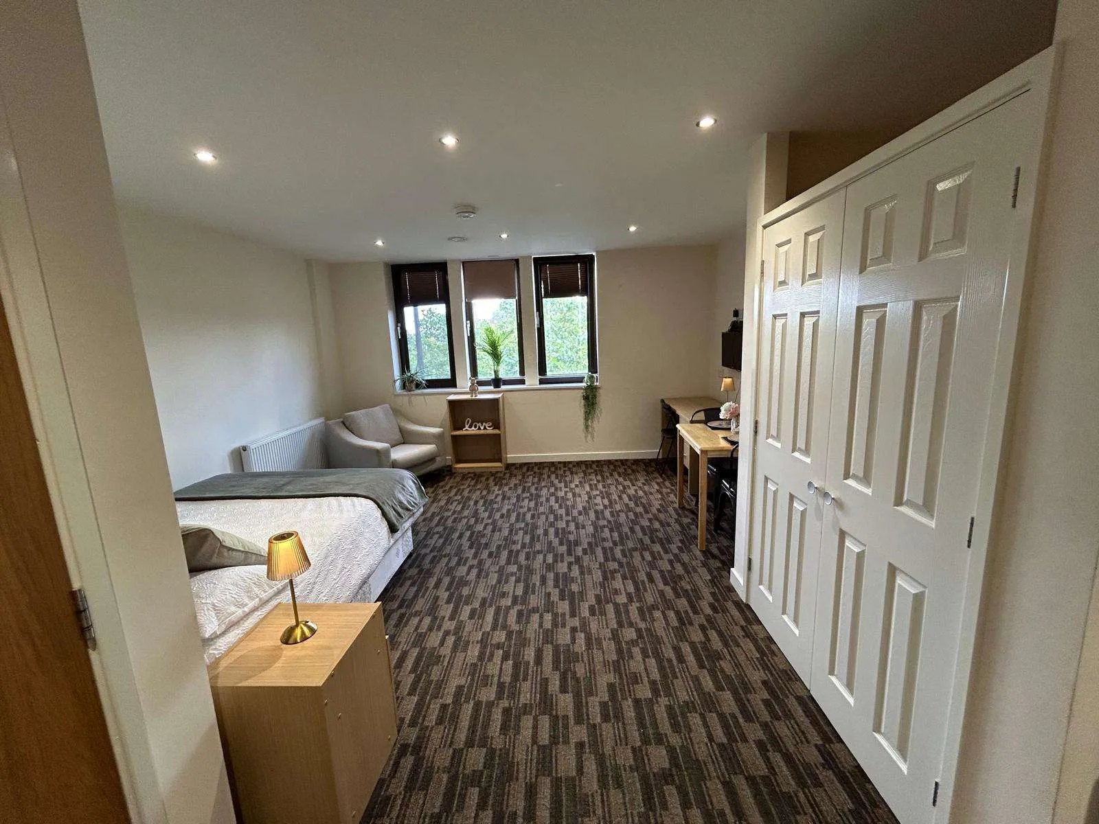 Flat Saint James Row in Sheffield