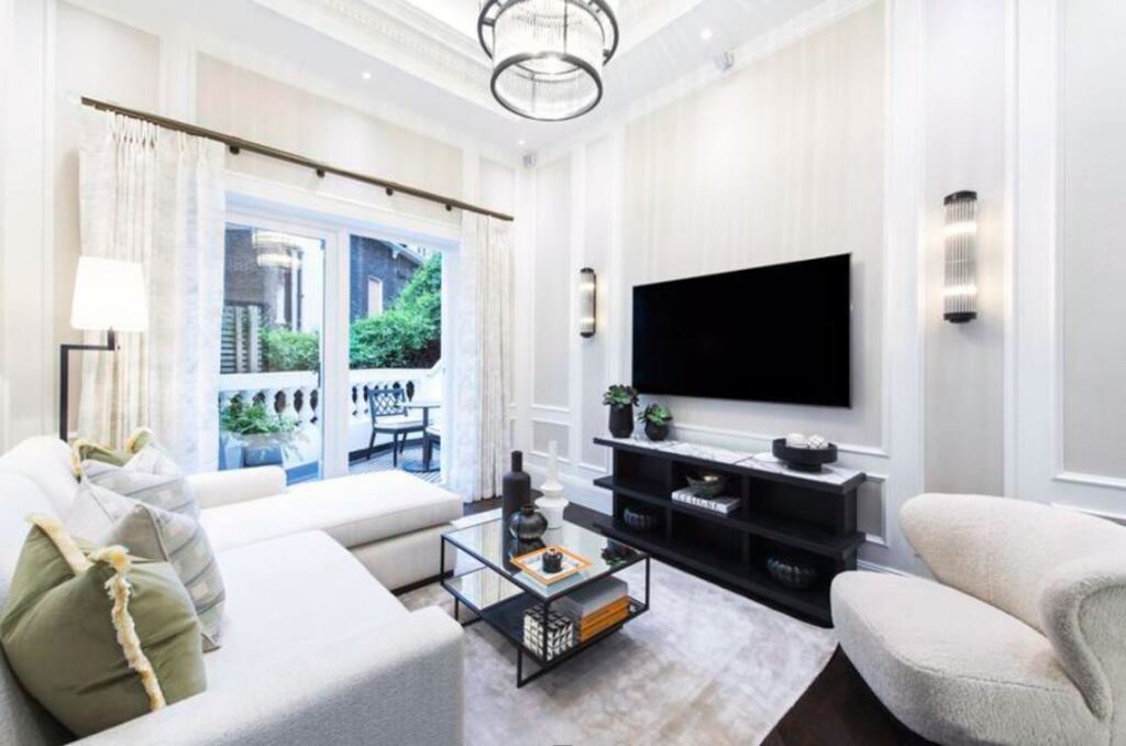 Flat Prince of Wales Terrace in Greater London