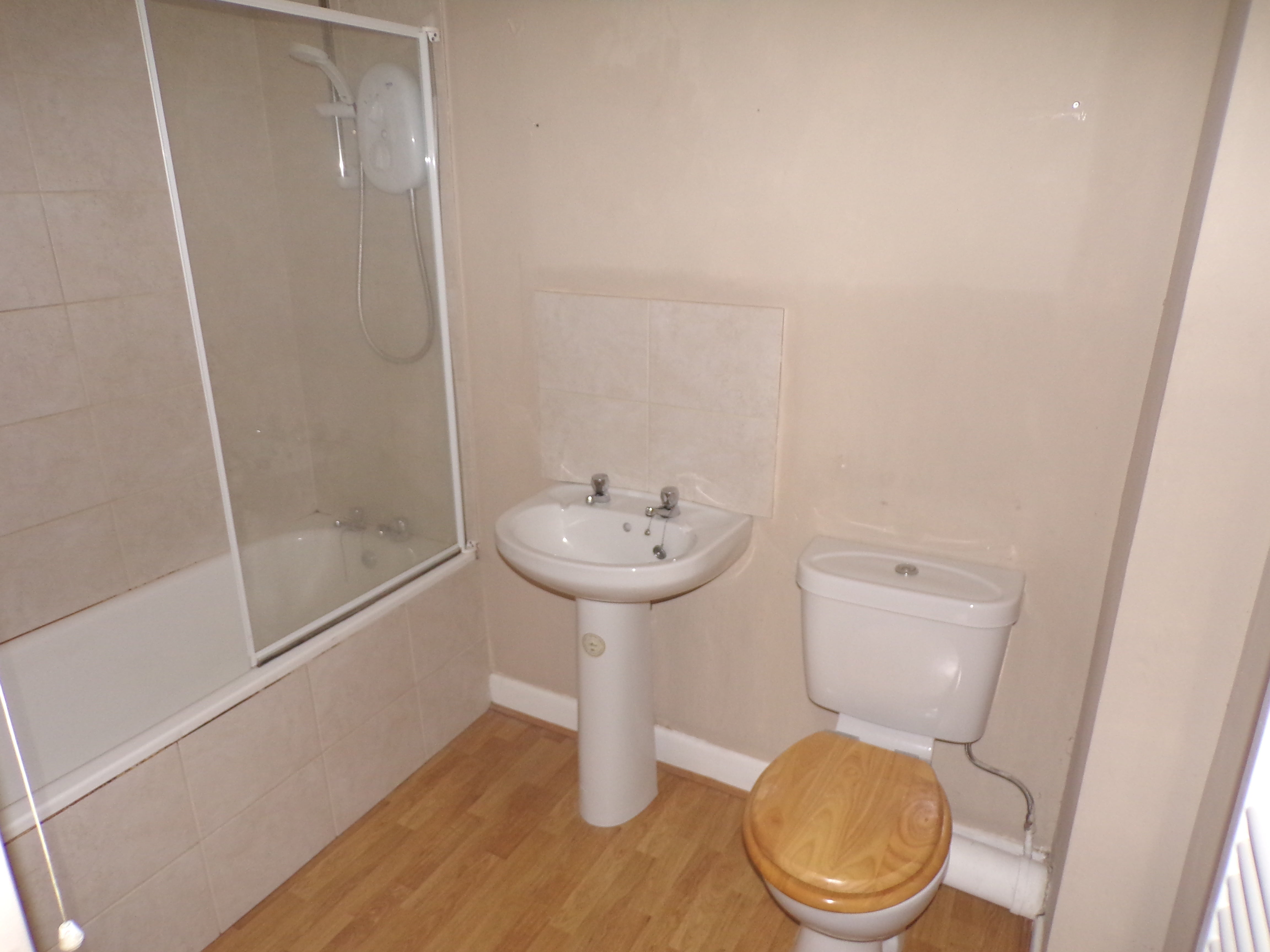 Flat Clarence Grove Road in Weston-super-Mare