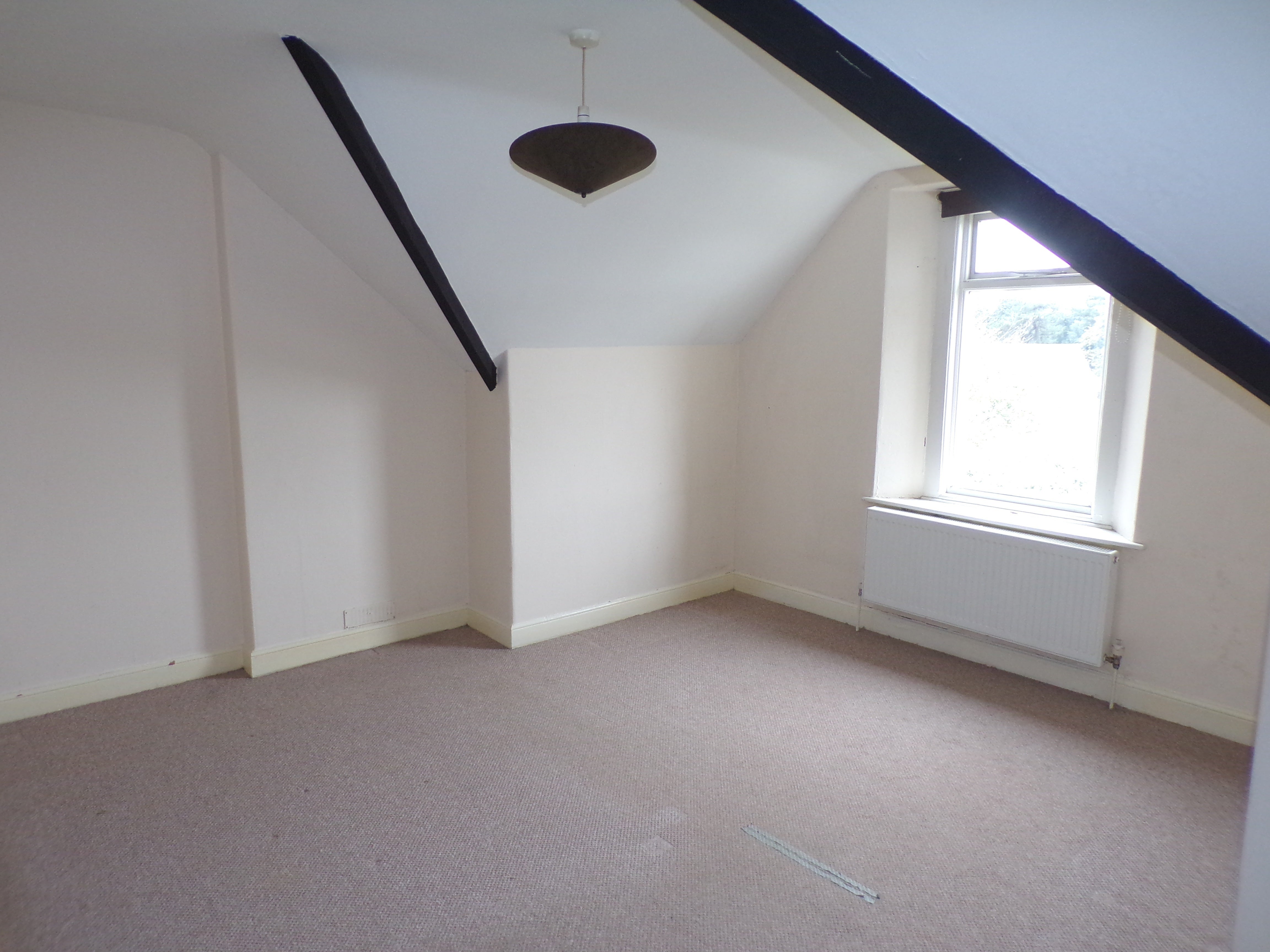 Flat Clarence Grove Road in Weston-super-Mare