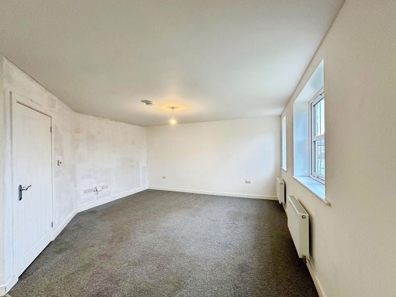 Flat Grenville Court in Cramlington