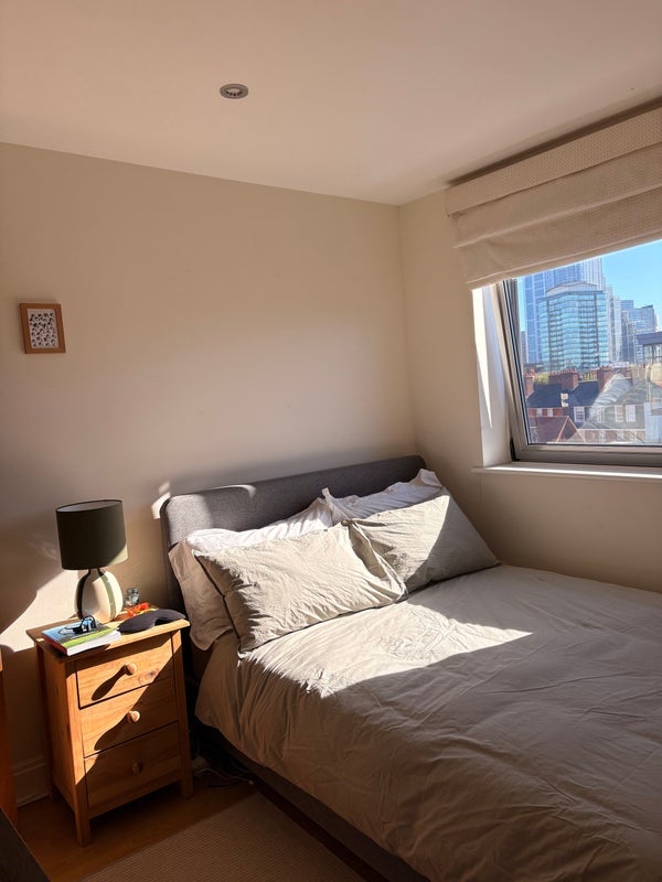 Room Montaigne Close in City of Westminster