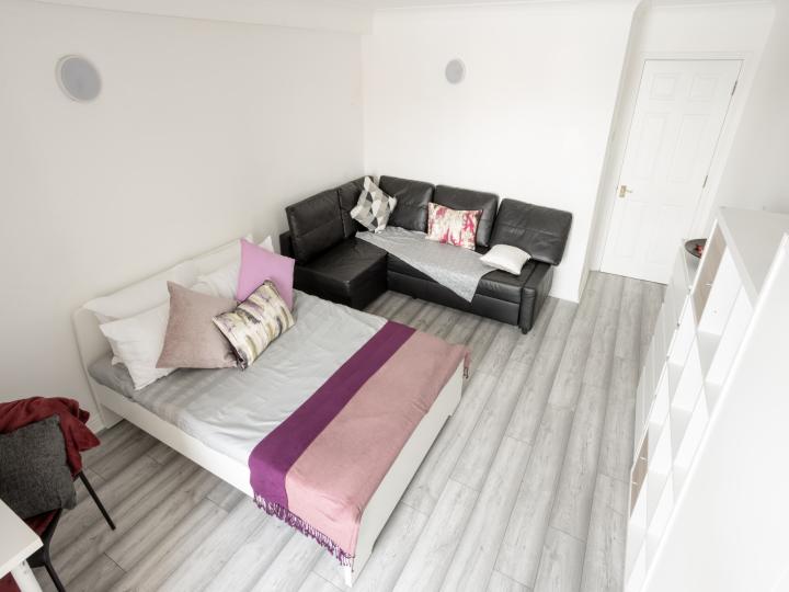 Flat Worgan Street in Greater London