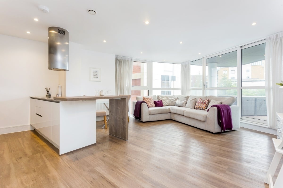 Flat Plough Way in Greater London