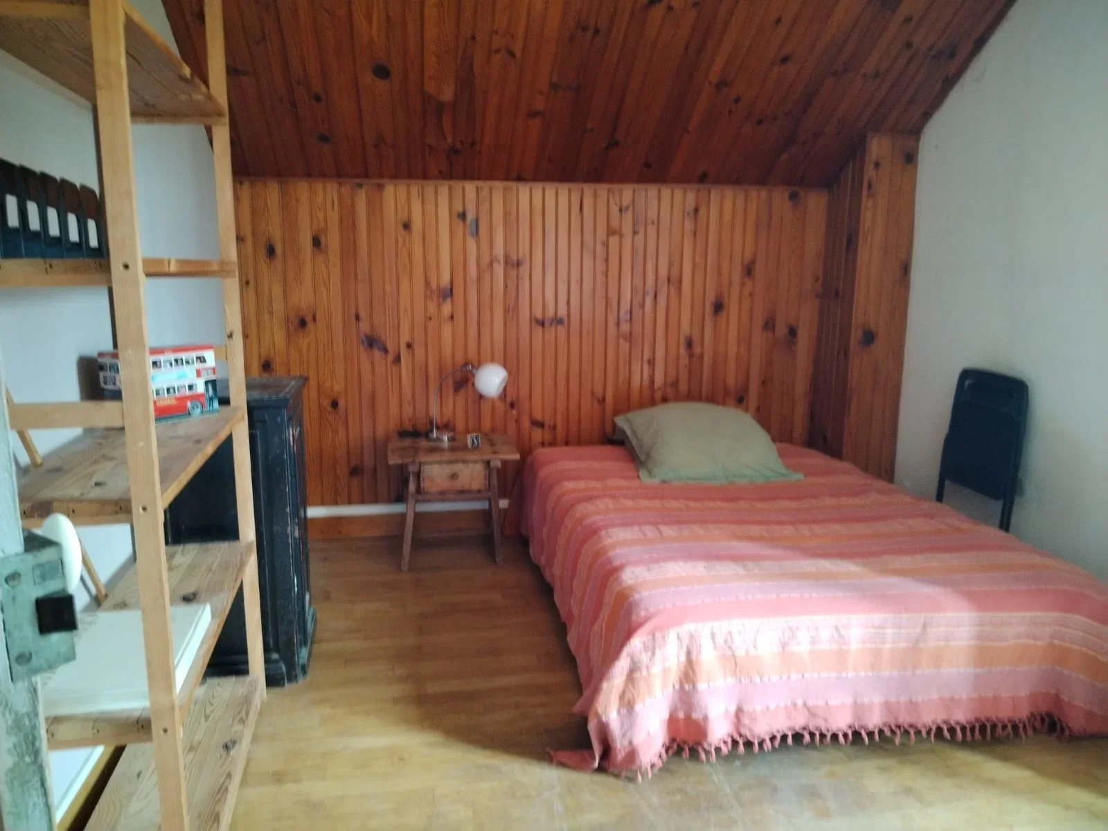 Room Rue de Montjay in Bures-sur-Yvette