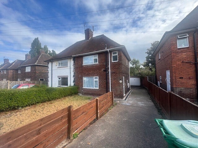 House Longmead Drive in Nottingham