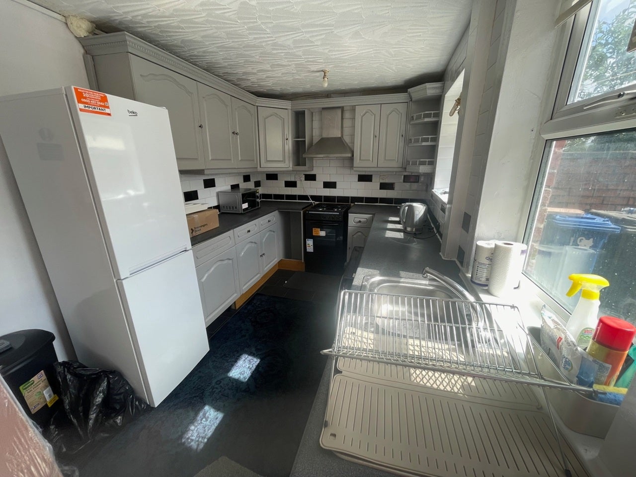 Room Whiteacre Road in Tameside