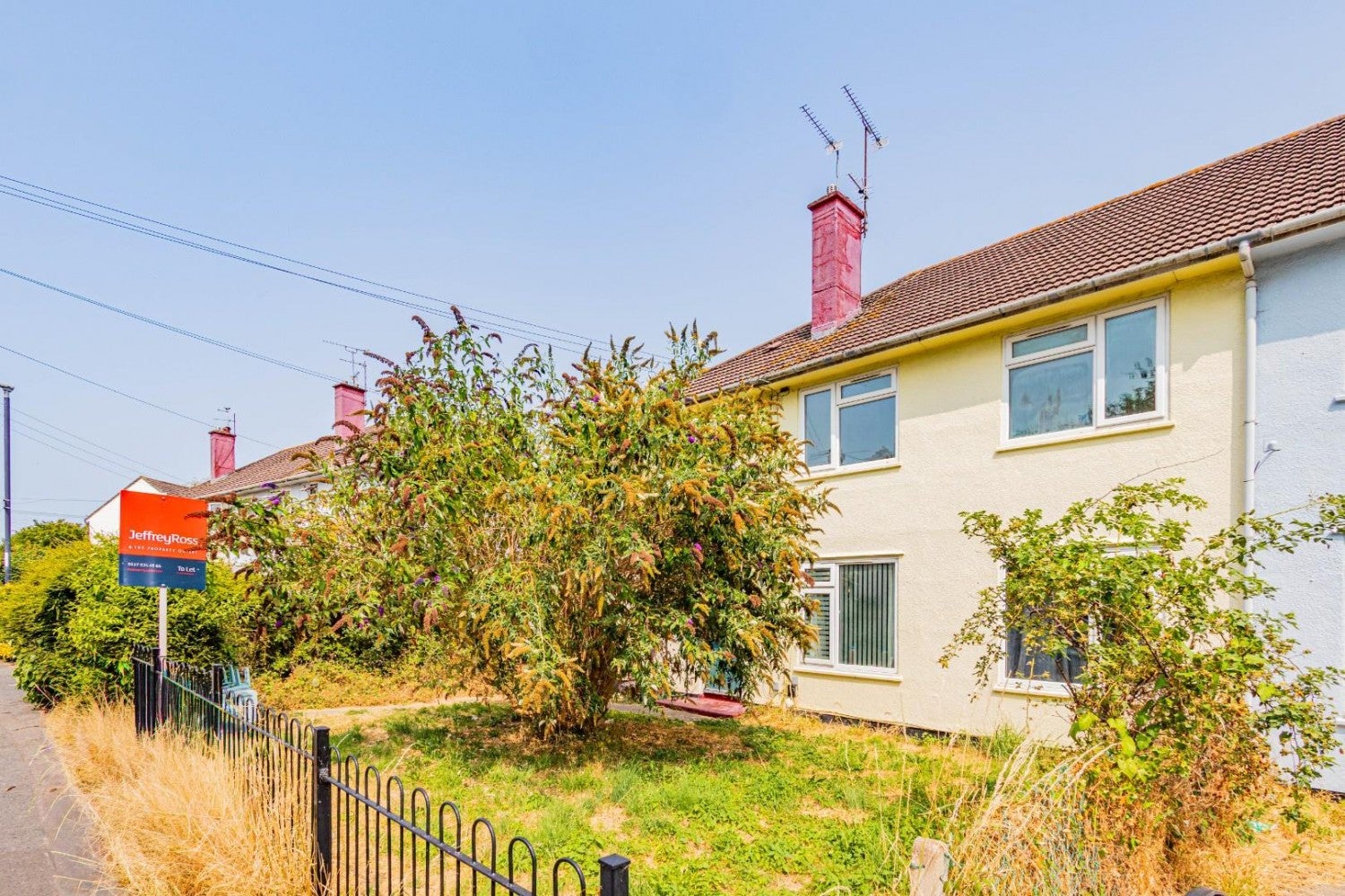 Flat Harmer Close in Bristol