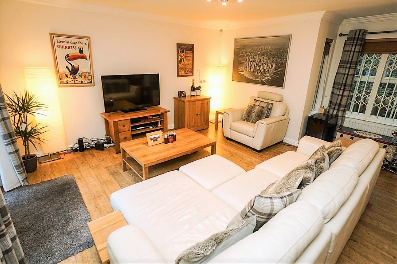 Flat Chorley New Road in Horwich