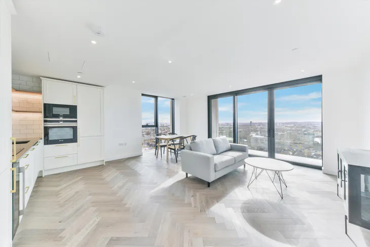 Flat Pennington Quay Walk in Greater London