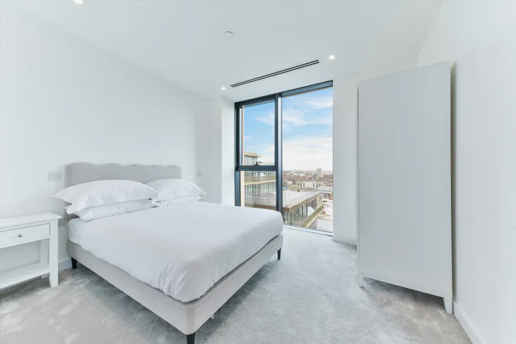 Flat Pennington Quay Walk in Greater London