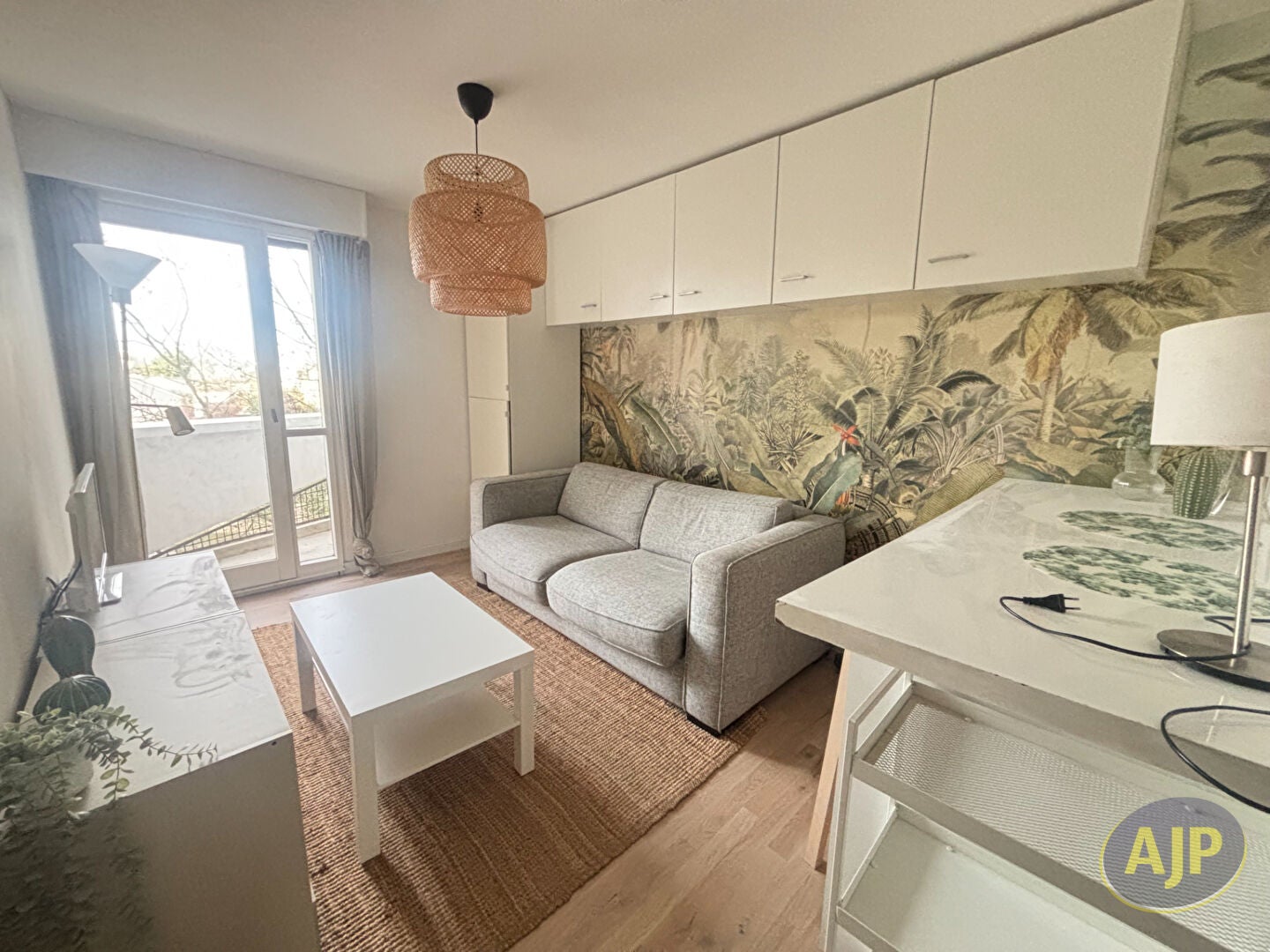 Flat Route des Abeilles in Saint-Aubin-de-Lanquais