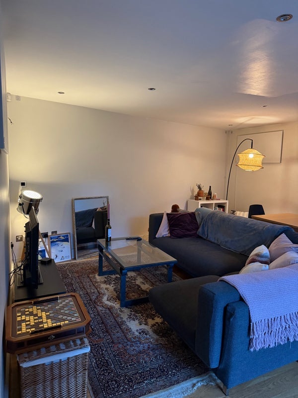 Room Trinity Road in Greater London