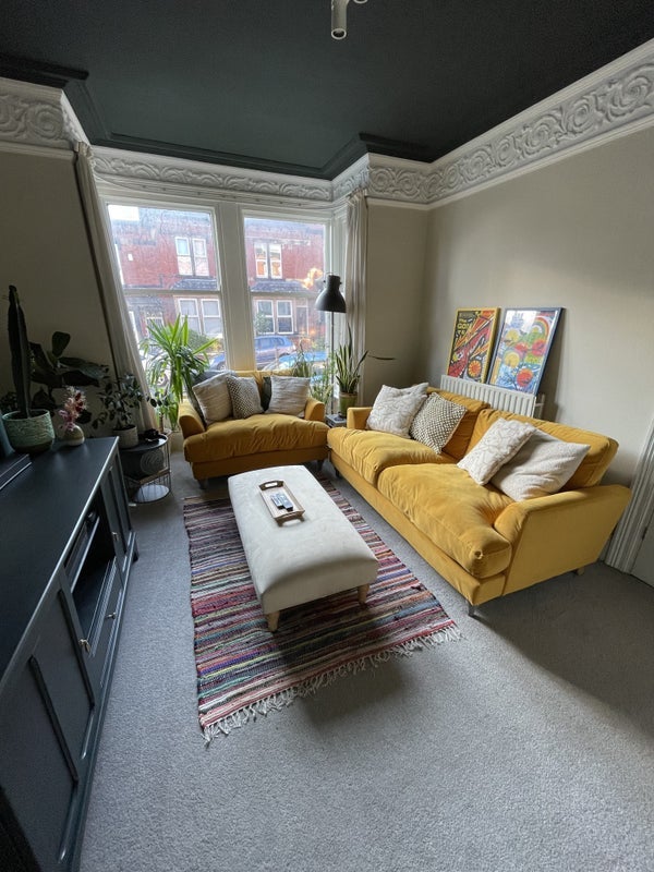 Room Cross Hartley Avenue in Leeds