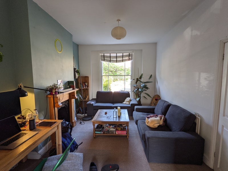 Room Parkholme Road in Greater London
