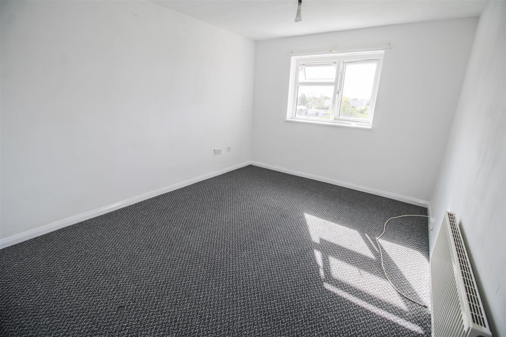 Flat Altham Grove in Harlow