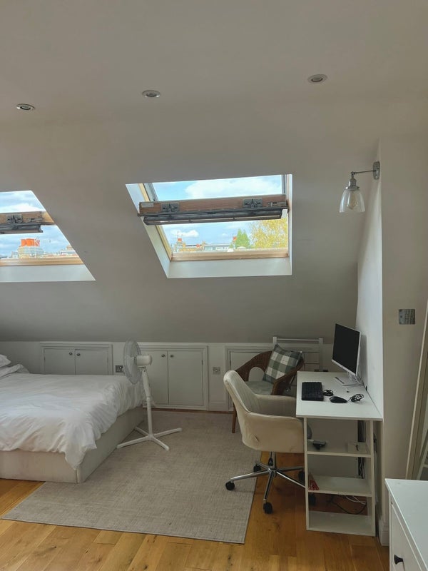 Room Bucharest Road in Greater London