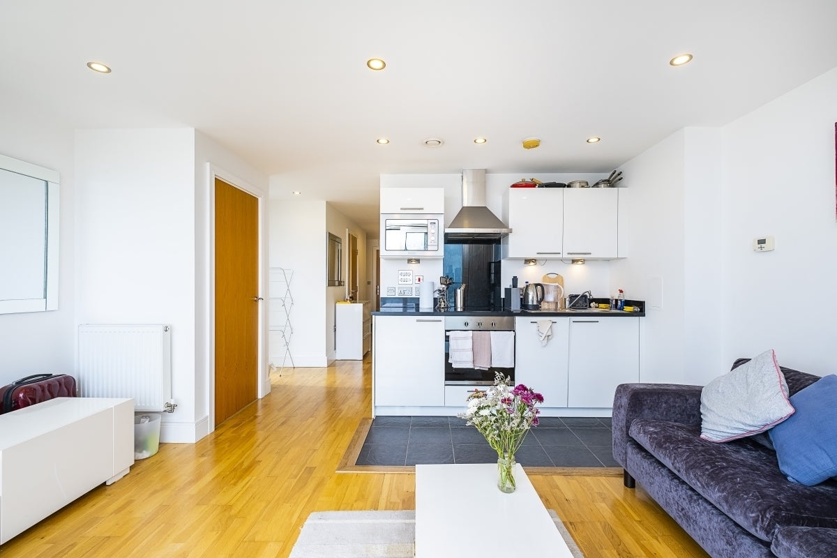 Flat Seager Place in Greater London