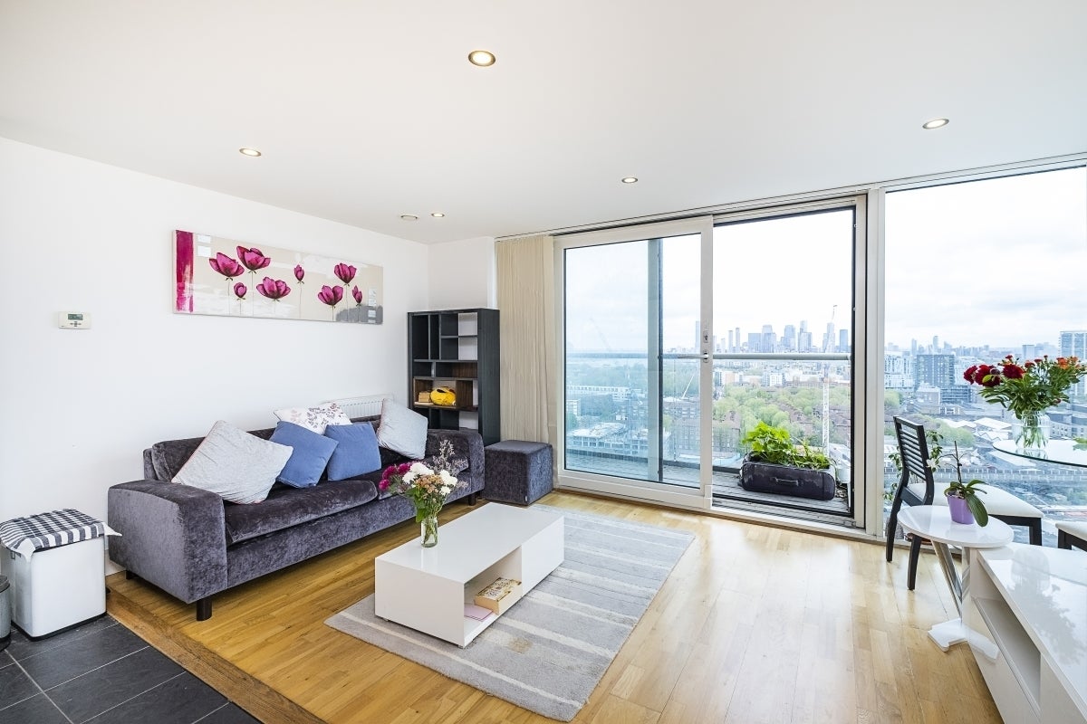 Flat Seager Place in Greater London