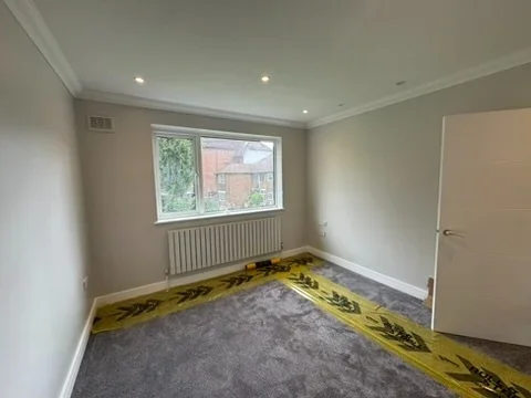 Flat West Barnes Lane in Greater London