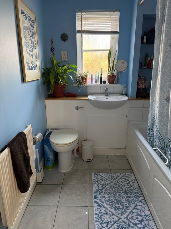 Room Chestnut Grove in Greater London