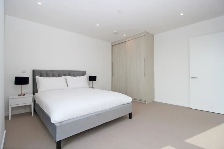 Flat Henry Street in Greater London