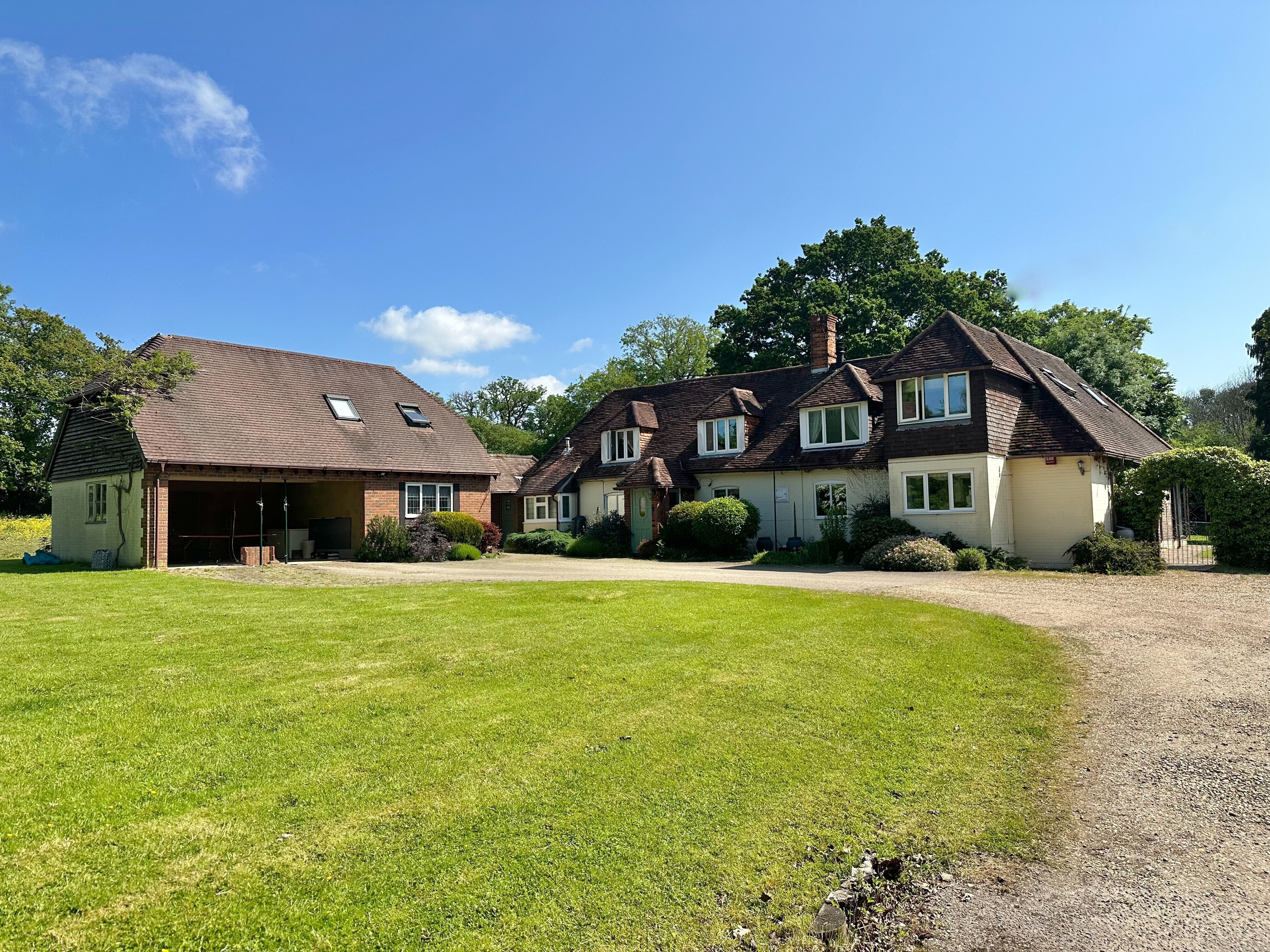 House Loperwood Lane in Southampton