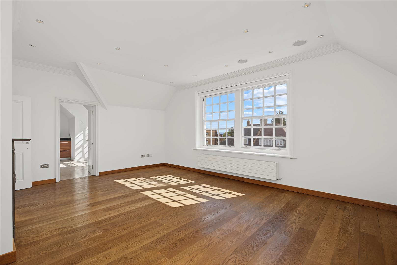 Flat Bracknell Gardens in London