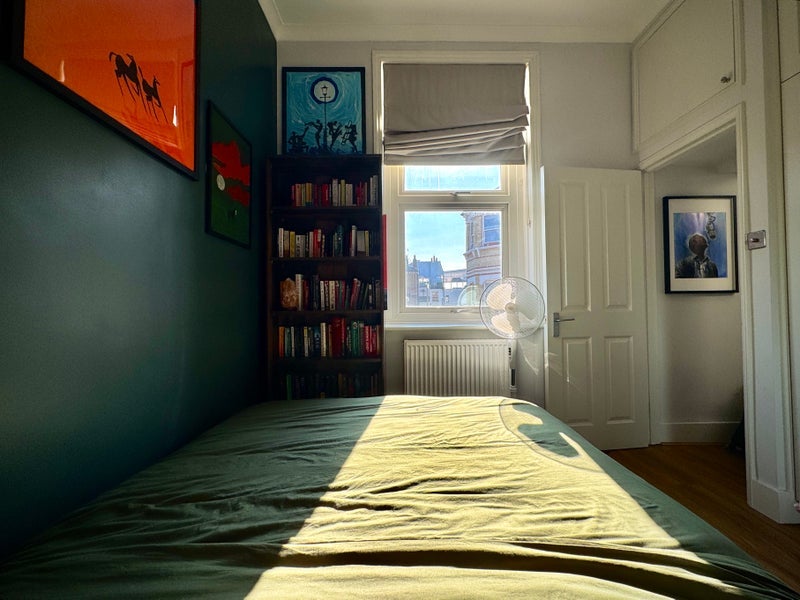 Flat Battersea Rise in Greater London