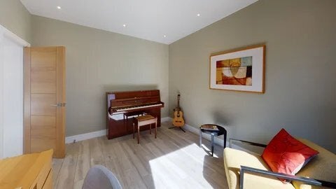 House Bramcote Road in Greater London