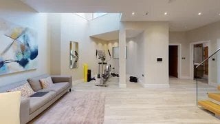 House Bramcote Road in Greater London