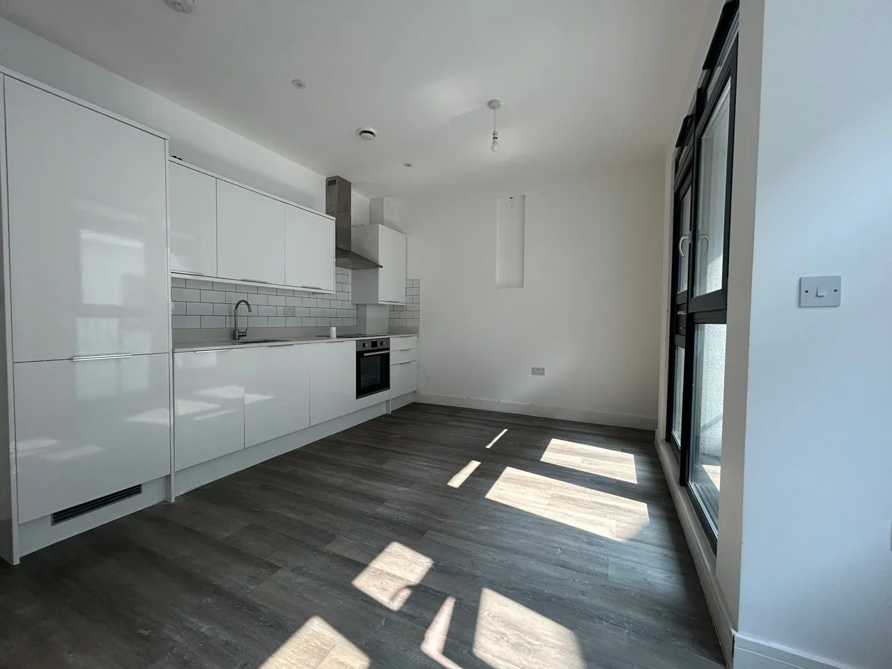 Flat Wadham Gardens in Greater London