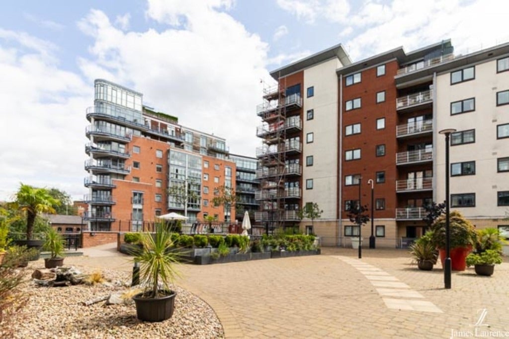 Flat Ladycroft in Birmingham