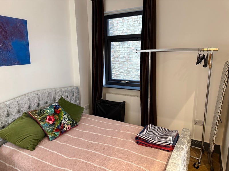 Flat Abinger Road in Greater London