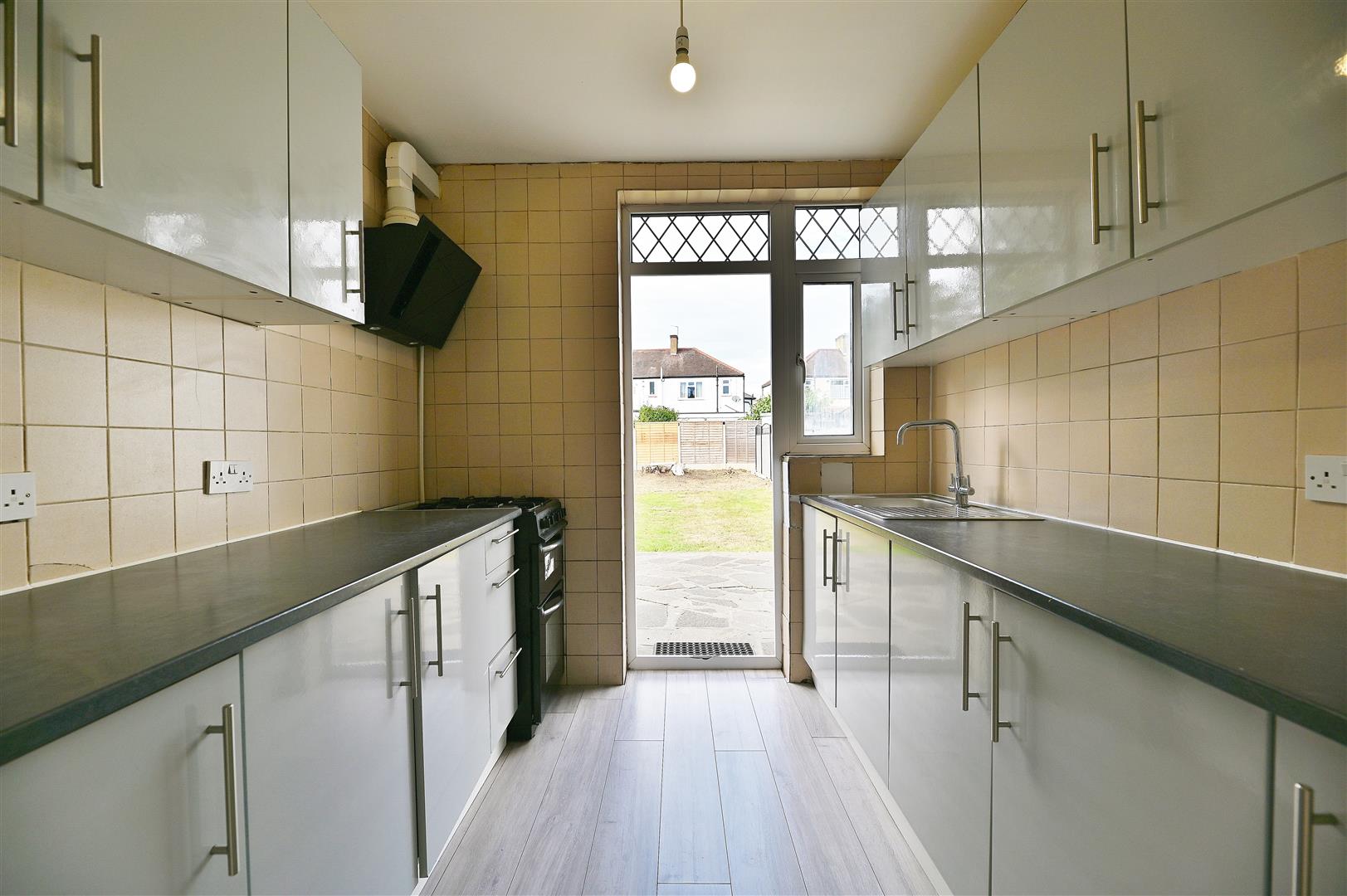 Flat Fairlop Road in Greater London