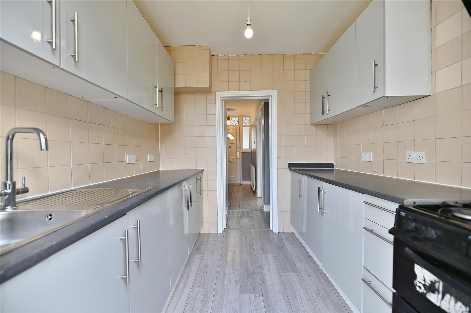 Flat Fairlop Road in Greater London