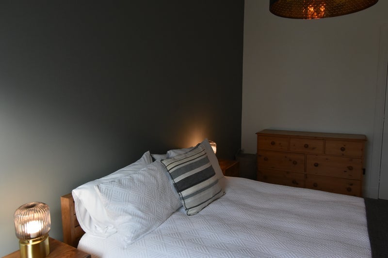 Room Thornwood Drive in Glasgow