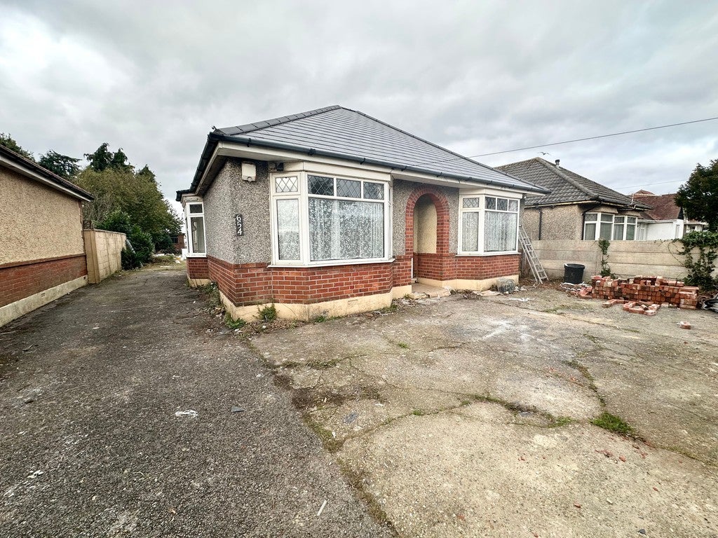 House Ringwood Road in Poole