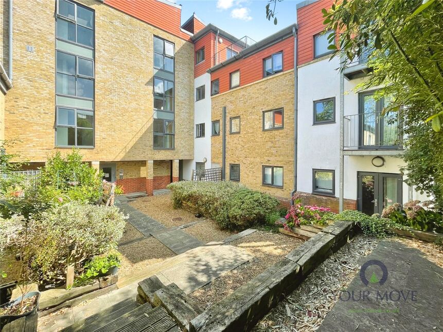 Flat Knightrider Street in Maidstone