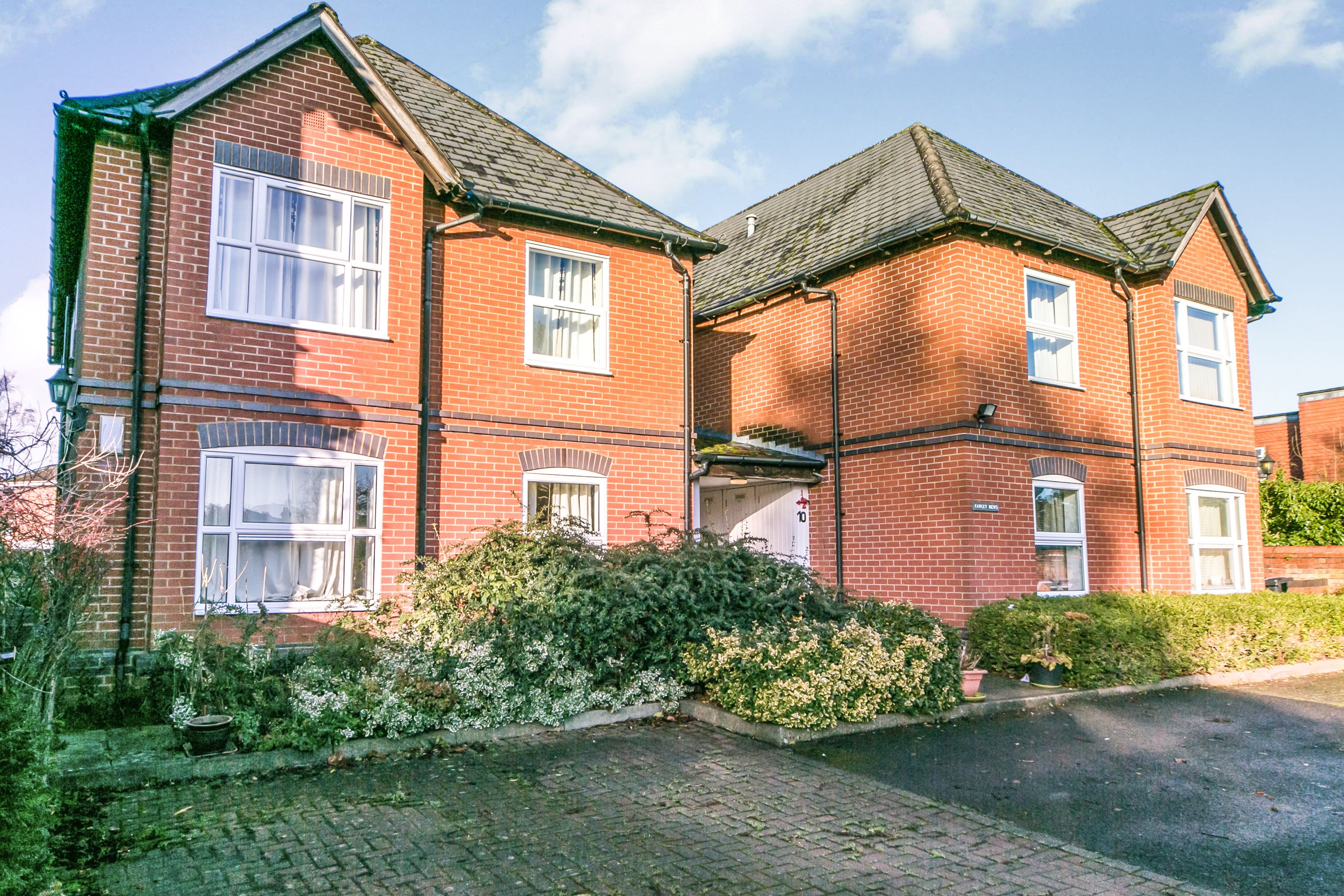 Flat Coley Avenue in Reading