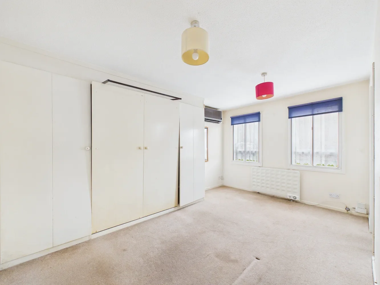 Flat Fotheringay Gardens in Slough