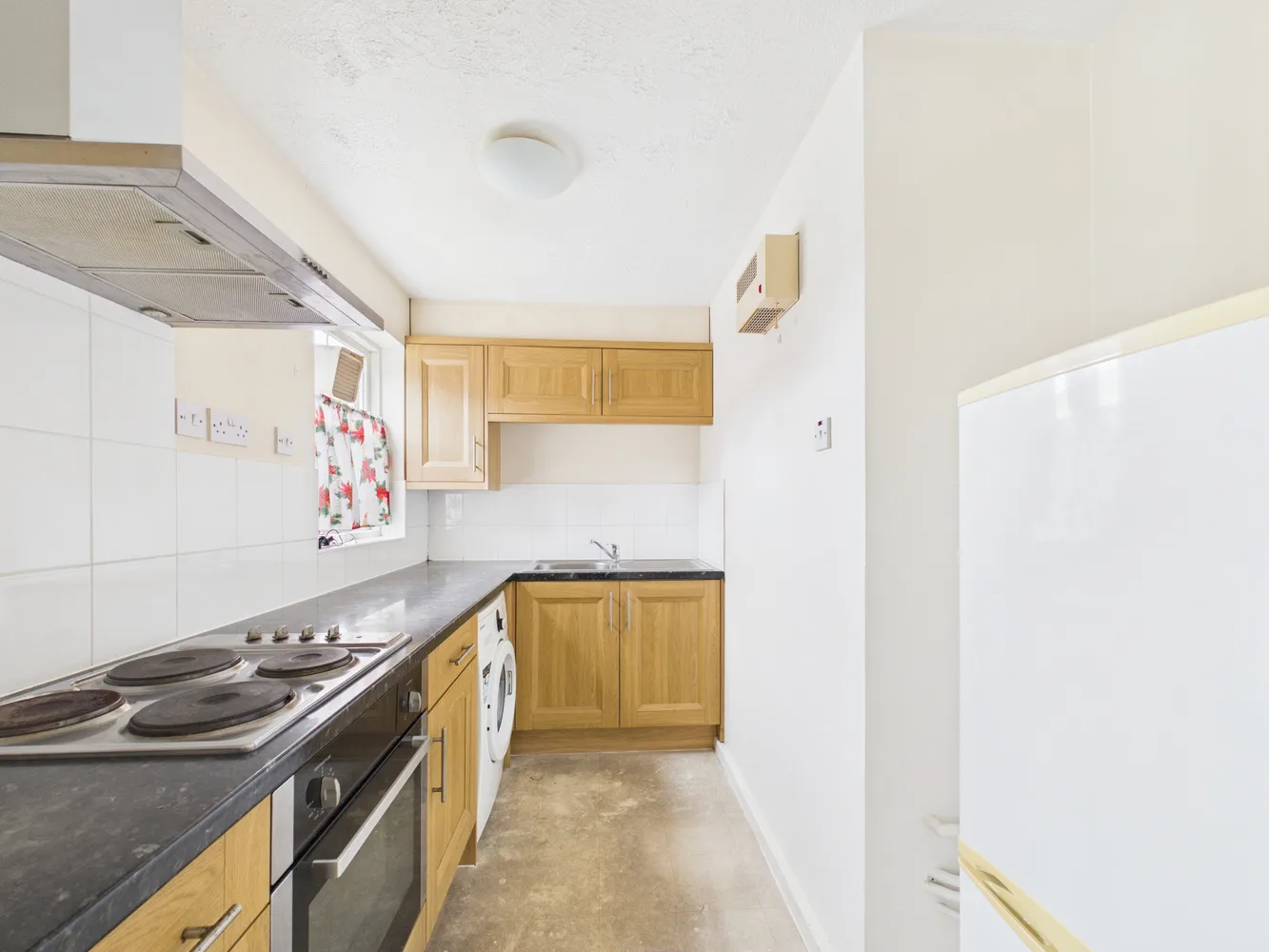 Flat Fotheringay Gardens in Slough
