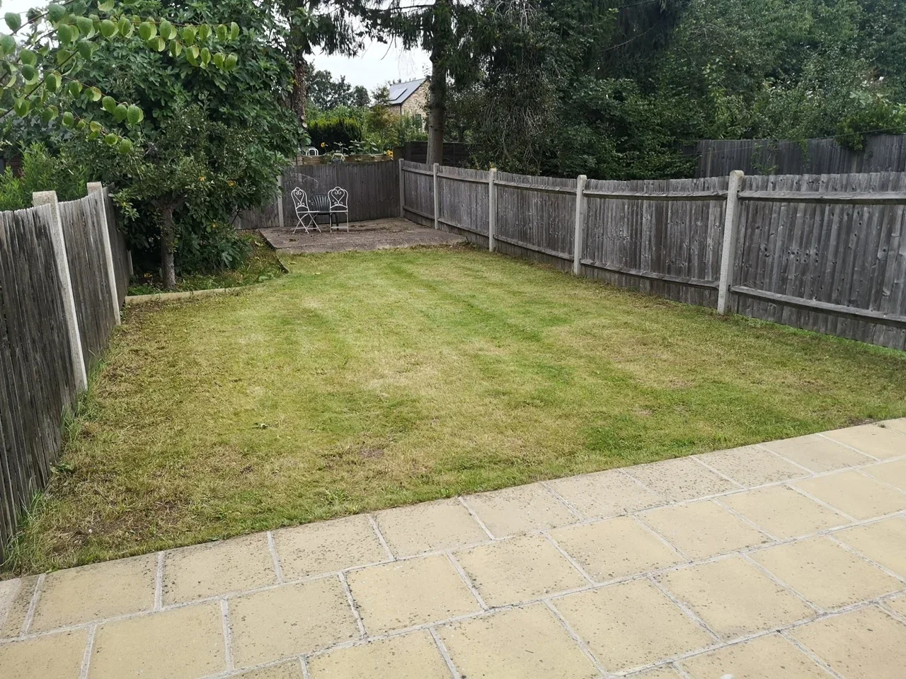 Room Chase Road in Epsom and Ewell