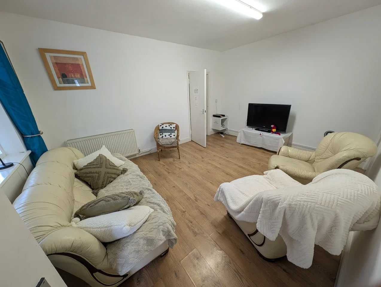 Room Chase Road in Epsom and Ewell