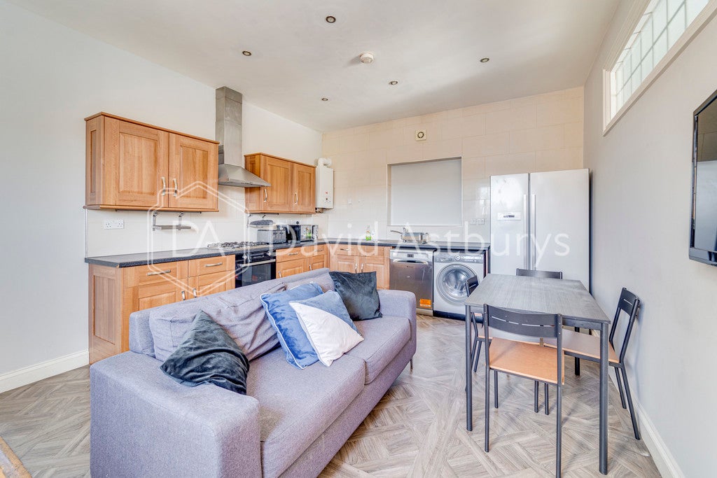 Flat Camden Road in Greater London