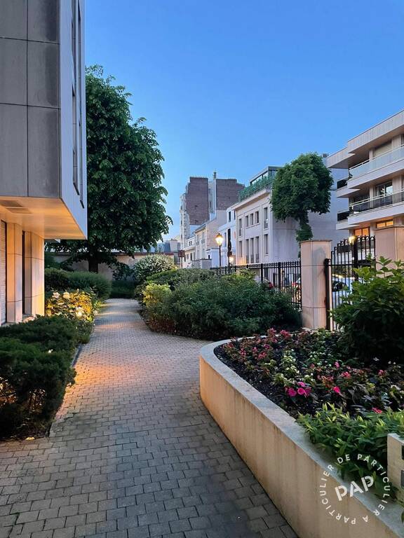 Flat Rue Delabordère in Neuilly-sur-Seine