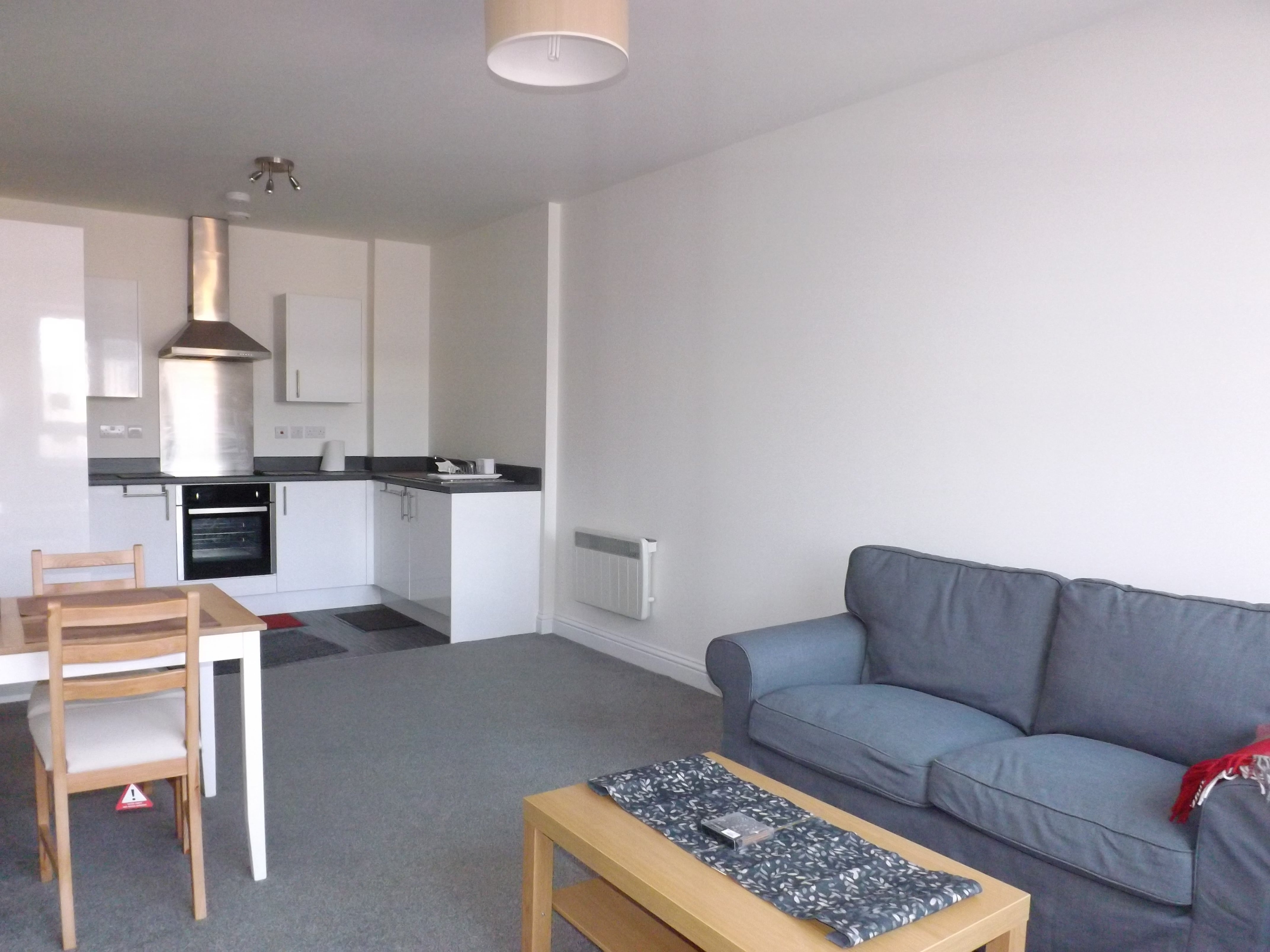 Flat Farnsby Street in Swindon