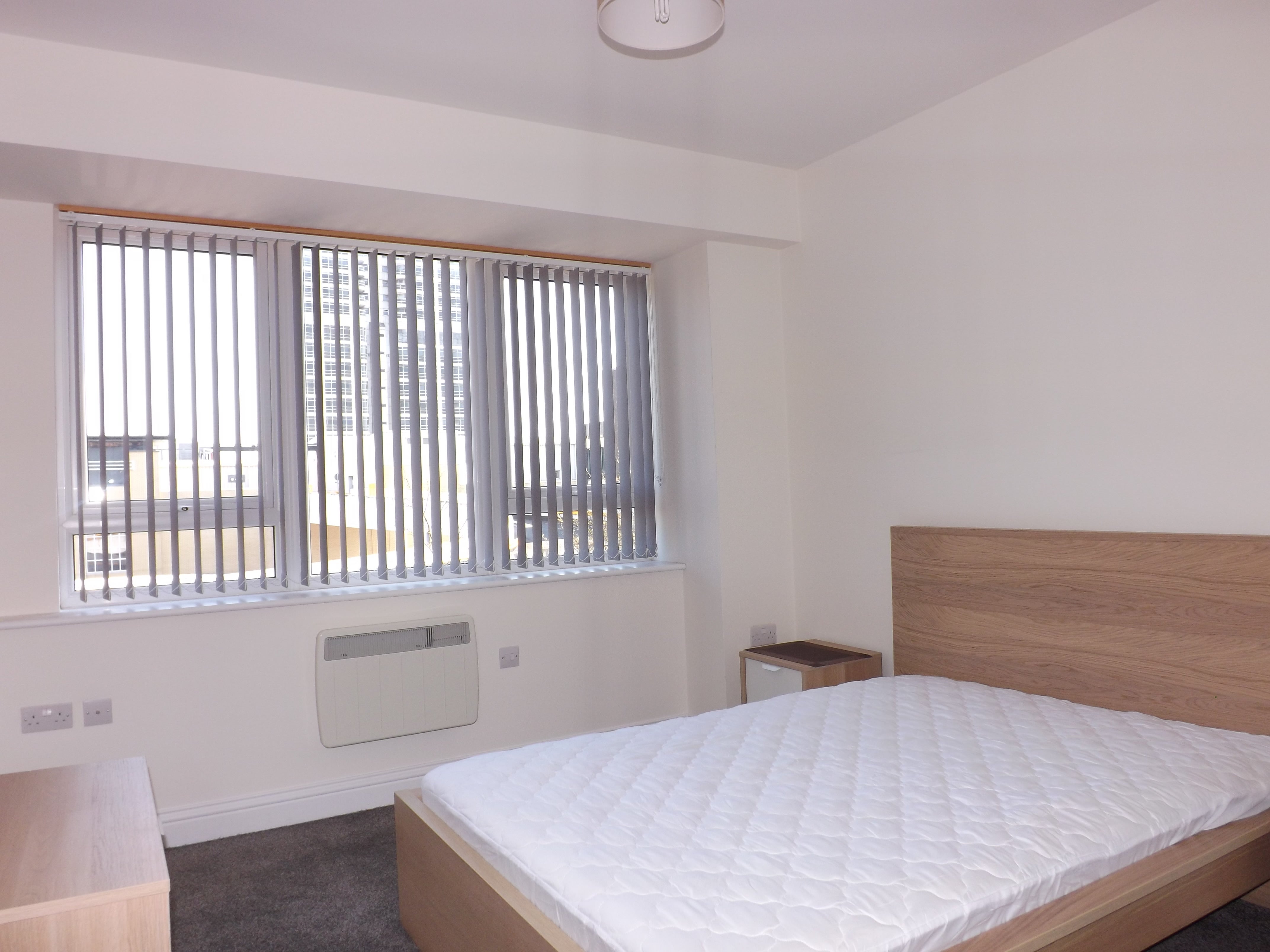 Flat Farnsby Street in Swindon