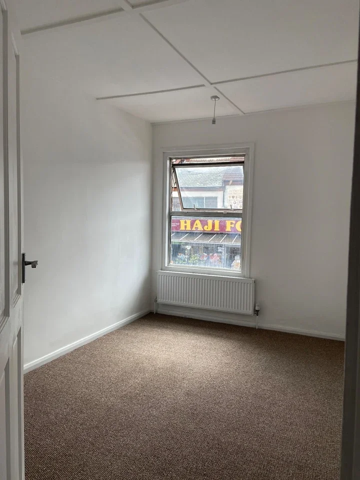 Flat Dunstable Road in Luton