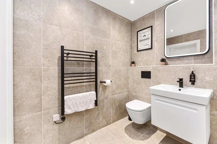 Flat Vincent Road in Greater London